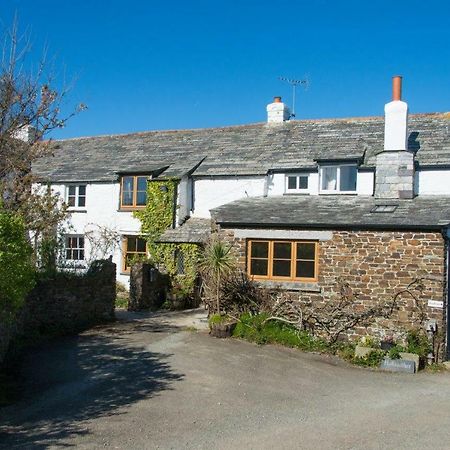 Hallagather Farmhouse Bed & Breakfast Crackington Haven Exterior photo